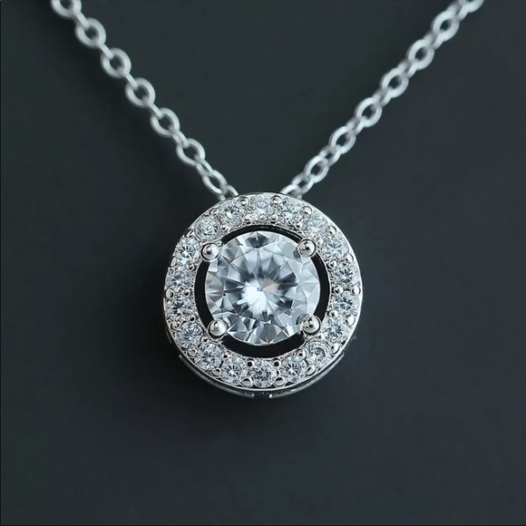 Jewelry - New Women’s 925 Silver Beautiful Round Diamond Lovepromise Necklace